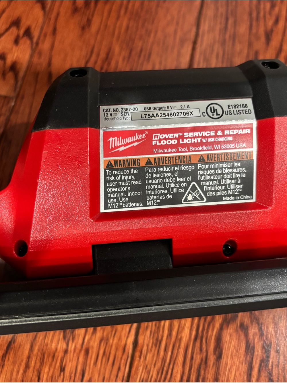 Milwaukee Red Rover Service & Repair Flood Light with USB Charging
